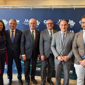 El Alcalde de Málaga, Francisco de la Torre, el Presidente de la Diputación Francisco Salado, el Presidente de la CEA y CEM, Javier González de Lara, la Presidenta de la ACEB, Rosa María González Rubia, el presidente de ACIA y CCA Antequera, Jorge del Pino y el Presidente de la ACET, Juan Vallejo